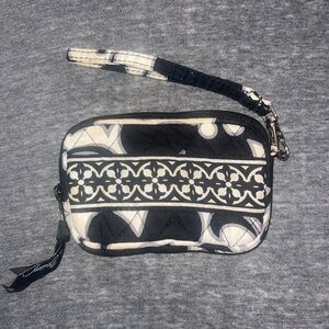 vera bradley wristlet